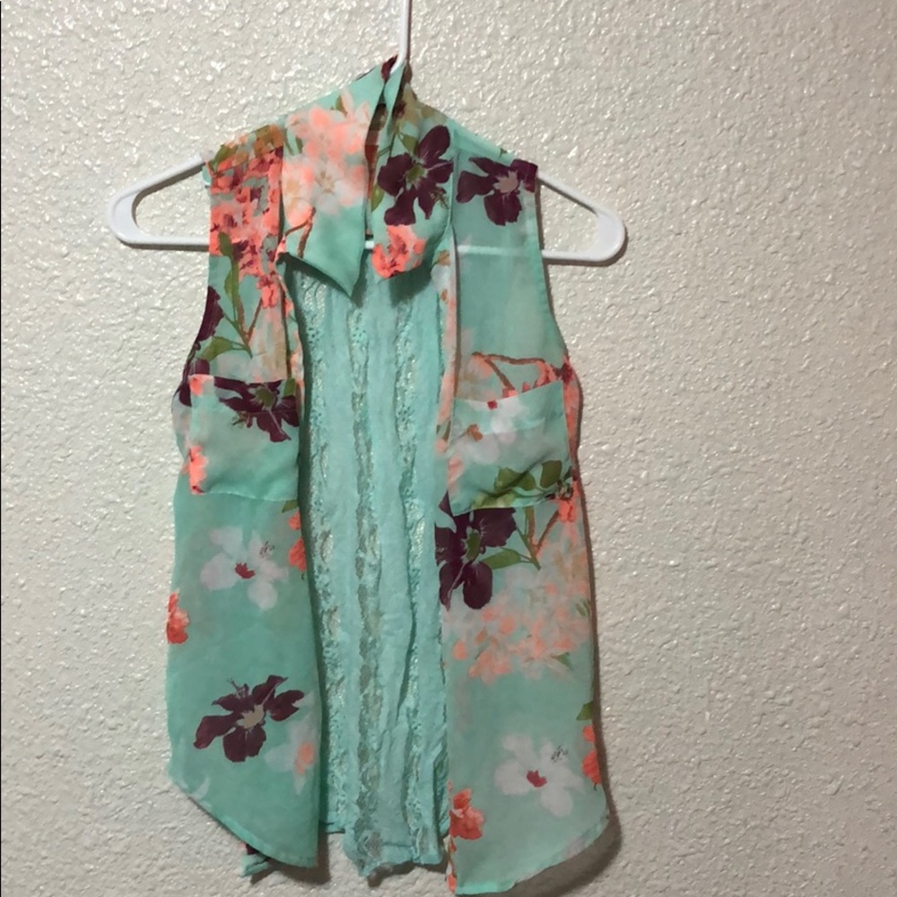 Cute button up tank top